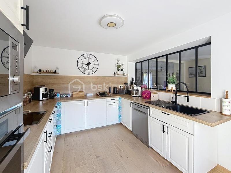 Maison traditionnelle - 134 m² - 6 pièces