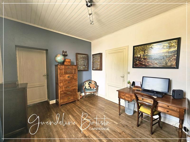 Maison en pierre - 306 m² - 11 pièces