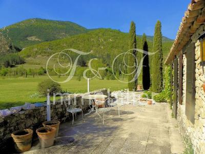 Moulin - 300 m² - 10 pièces