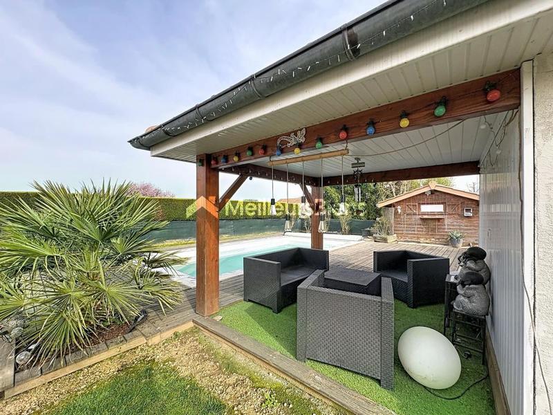 Maison - 97 m² - 5 pièces