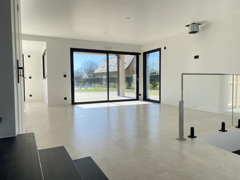 Maison - 163 m² - 5 pièces
