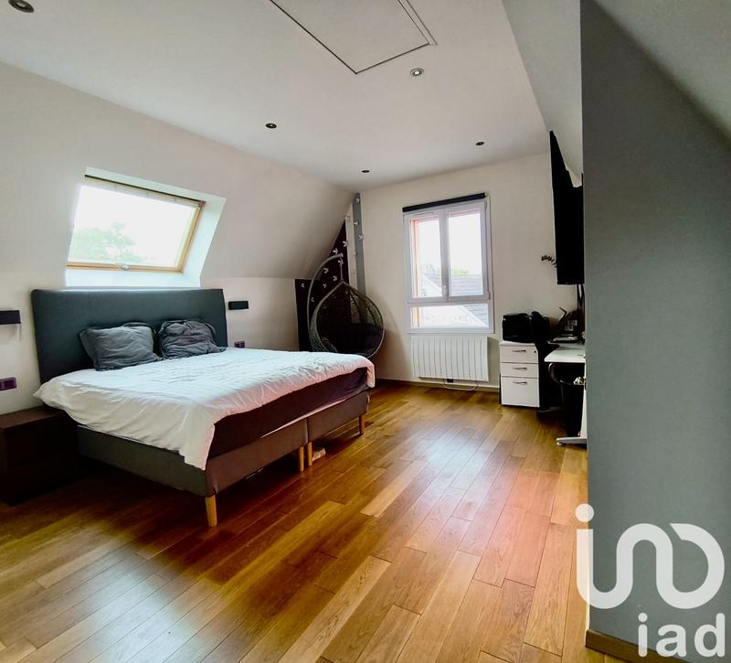 Maison - 140 m² - 6 pièces