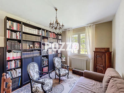 Maison - 166 m² - 7 pièces