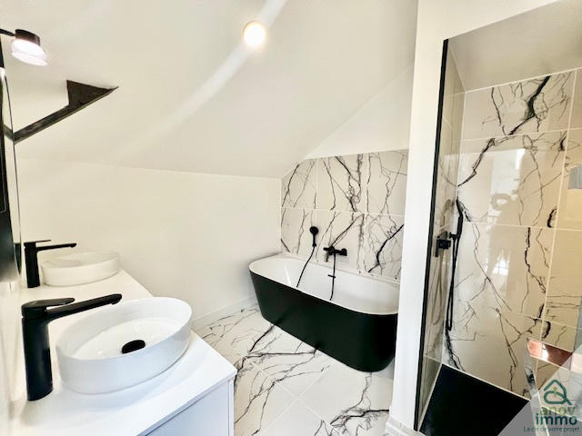 Maison - 175 m² - 6 pièces