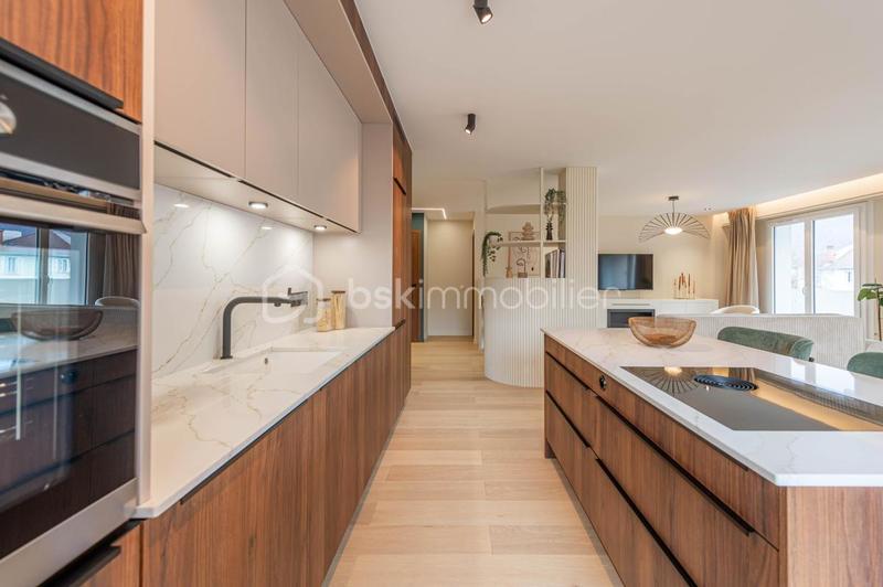 Appartement - 100 m² - 3 pièces