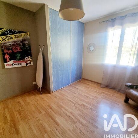 Maison - 238 m² - 8 pièces