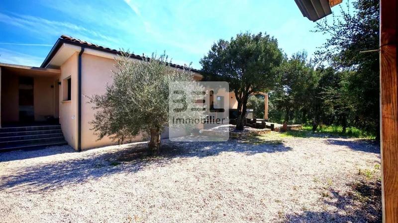 Villa - 148 m² - 5 pièces