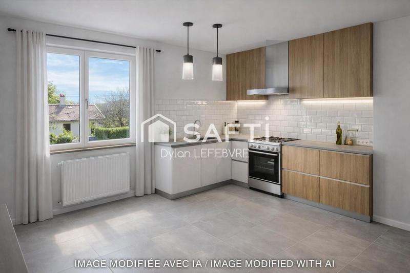 Maison - 95 m² - 5 pièces