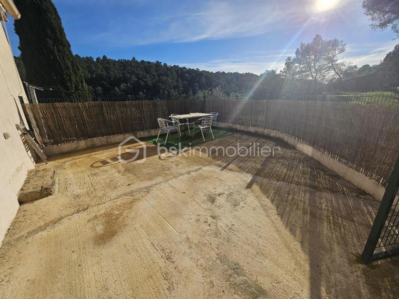 Propriété - 326 m² - 9 pièces