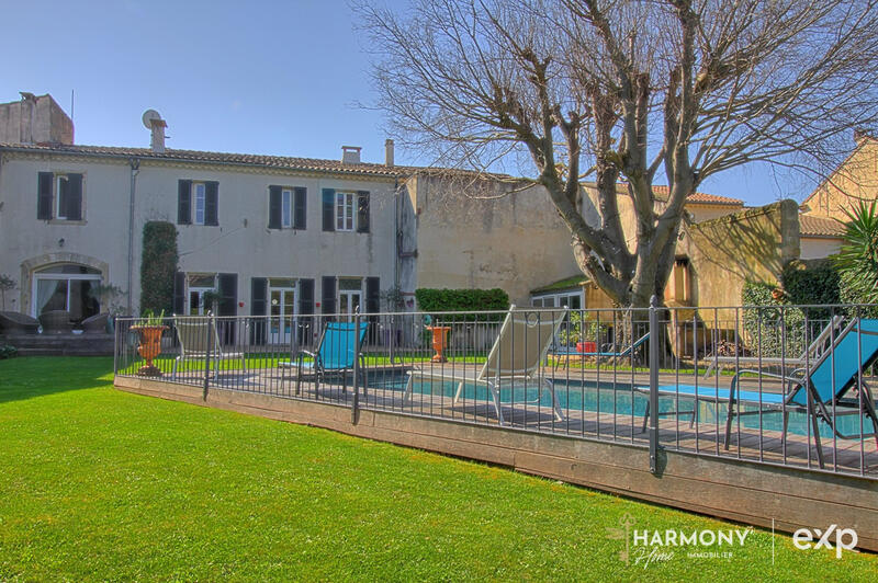 Maison - 400 m² - 9 pièces