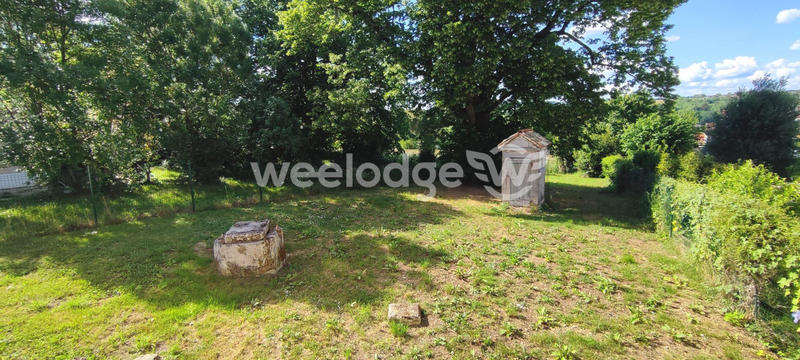 Maison - 210 m² - 6 pièces