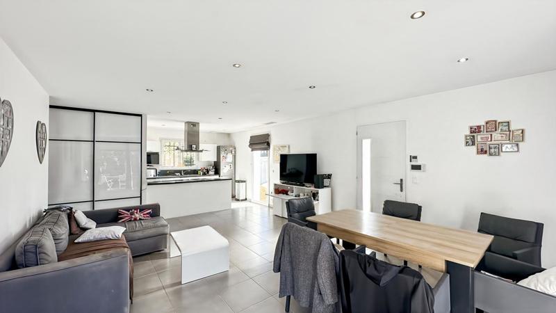 Villa - 92 m² - 4 pièces