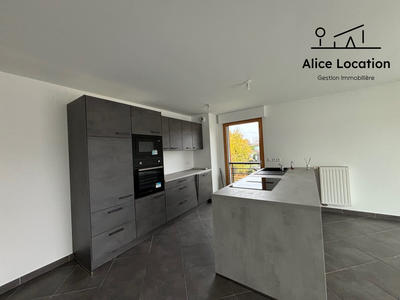 Appartement - 85 m² - 4 pièces