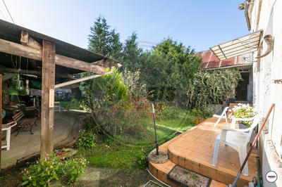 Maison - 300 m² - 10 pièces