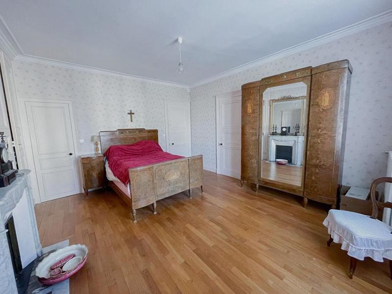 Maison - 168 m² - 7 pièces