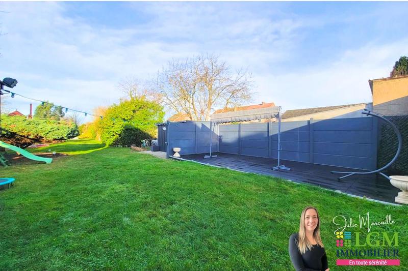 Propriété - 261 m² - 7 pièces