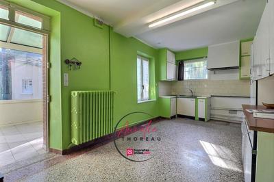 Maison - 92 m² - 5 pièces