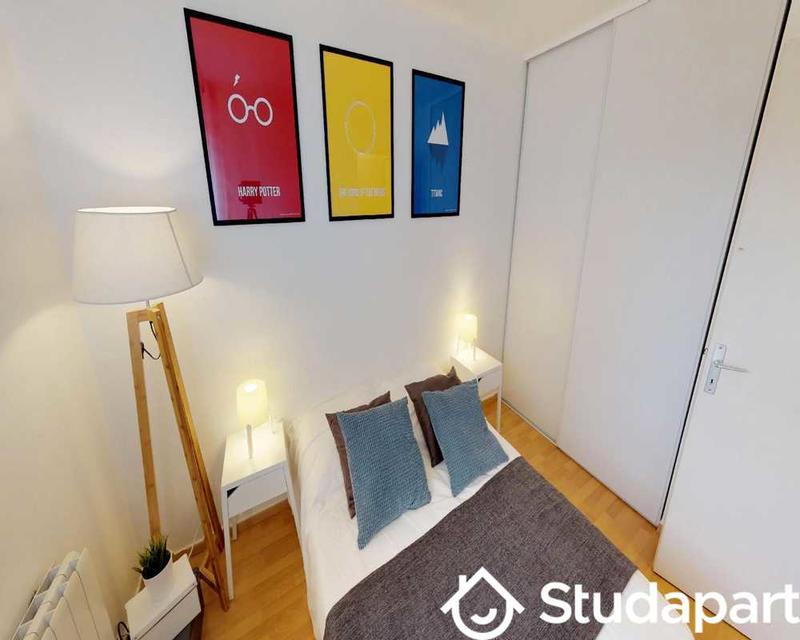 Chambre - 70 m² - 1 pièce