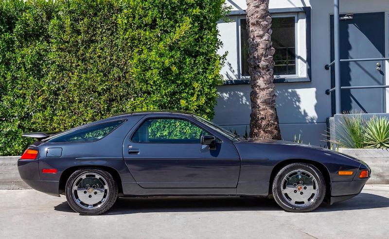 Porsche 928 S4
