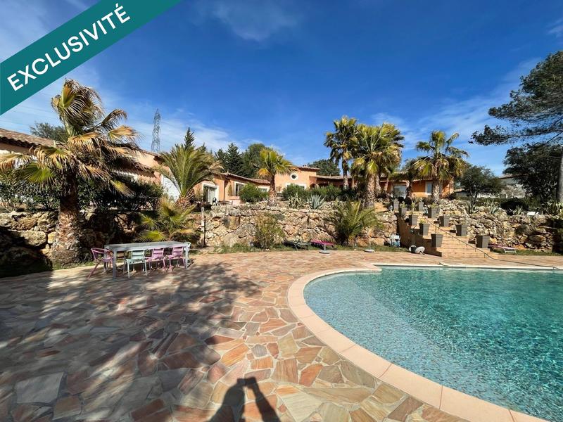 Maison - 300 m² - 10 pièces