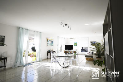 Villa - 140 m² - 4 pièces