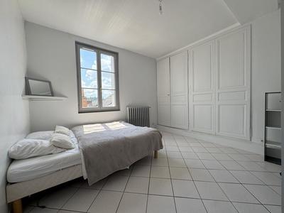 Appartement - 82 m² - 3 pièces