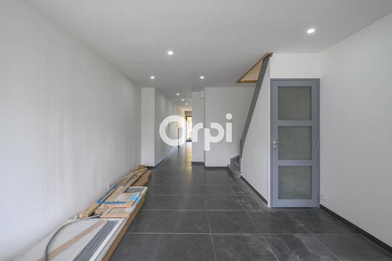 Maison - 99 m² - 4 pièces