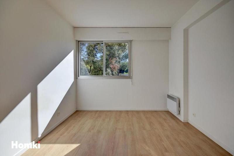 Appartement - 99 m² - 4 pièces