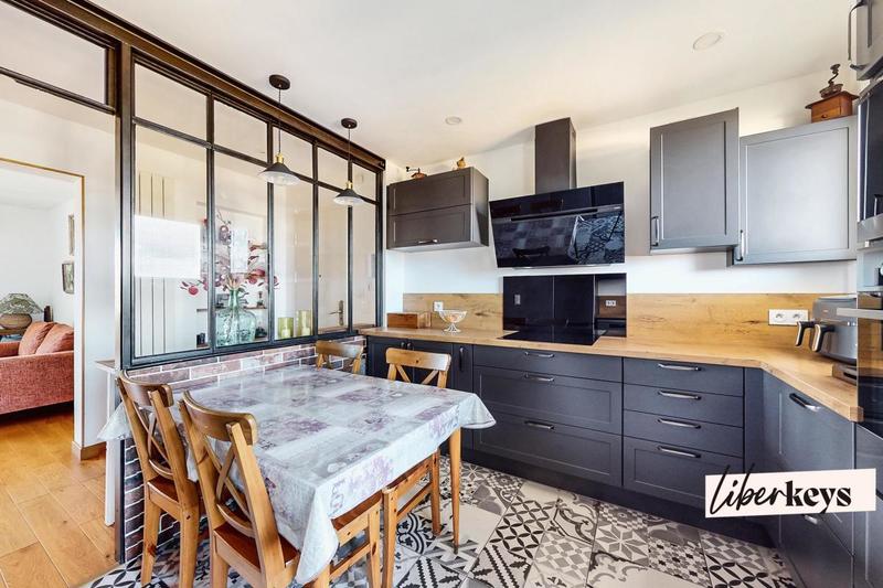 Appartement - 77 m² - 4 pièces