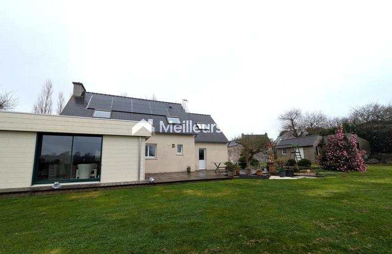 Maison - 127 m² - 7 pièces