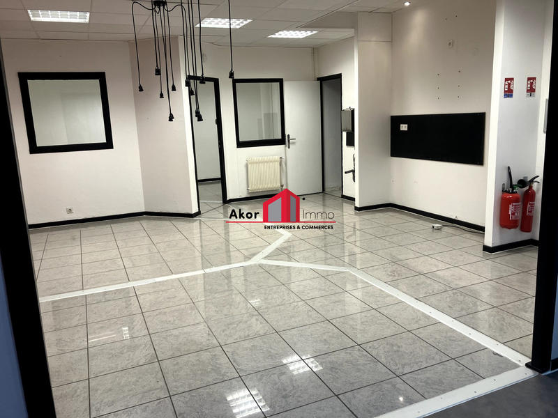 Local commercial - 105 m²