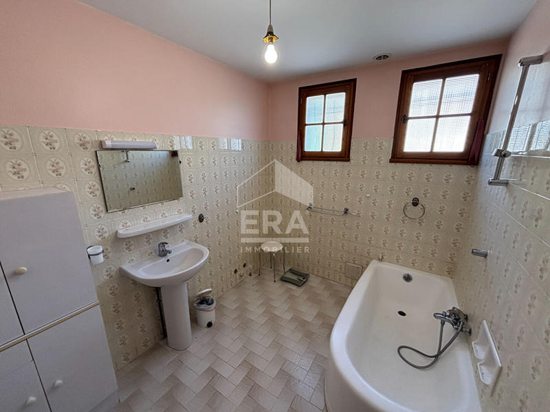 Maison - 189 m² - 7 pièces