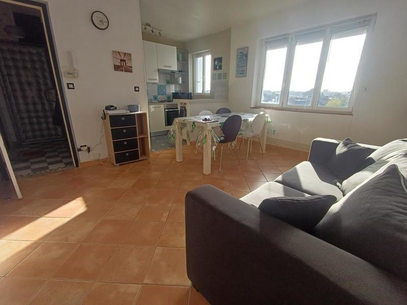 Appartement - 64 m² - 4 pièces