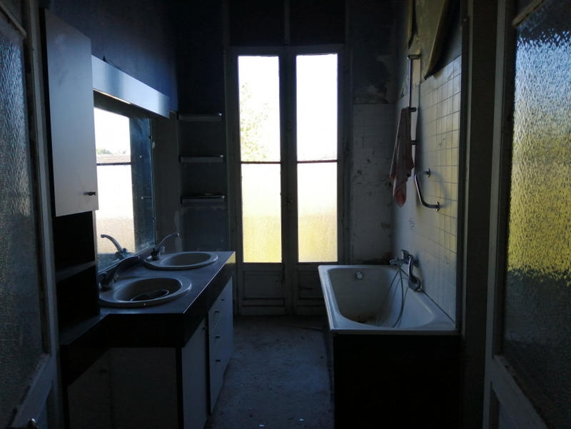 Maison - 350 m² - 11 pièces