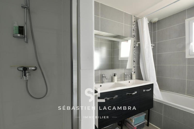 Maison - 98 m² - 4 pièces