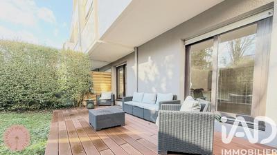 Appartement - 80 m² - 3 pièces