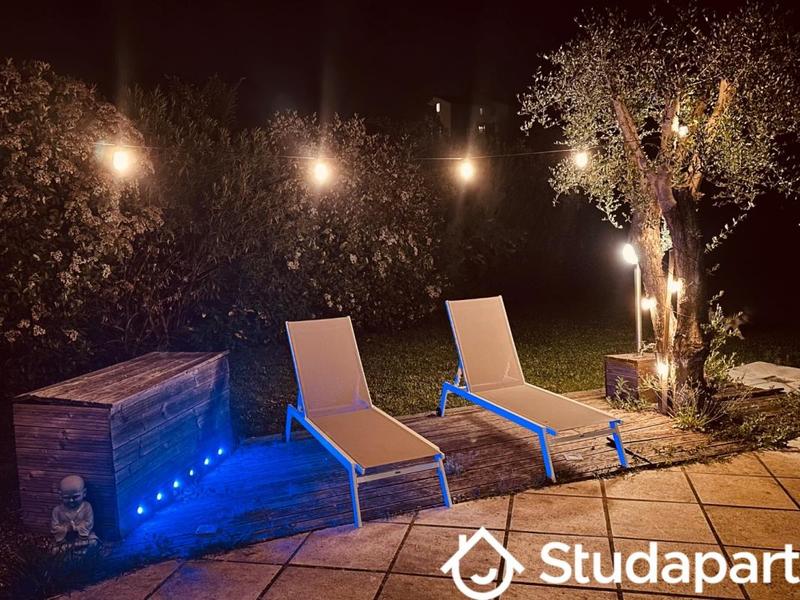 Chambre - 10 m² - 1 pièce