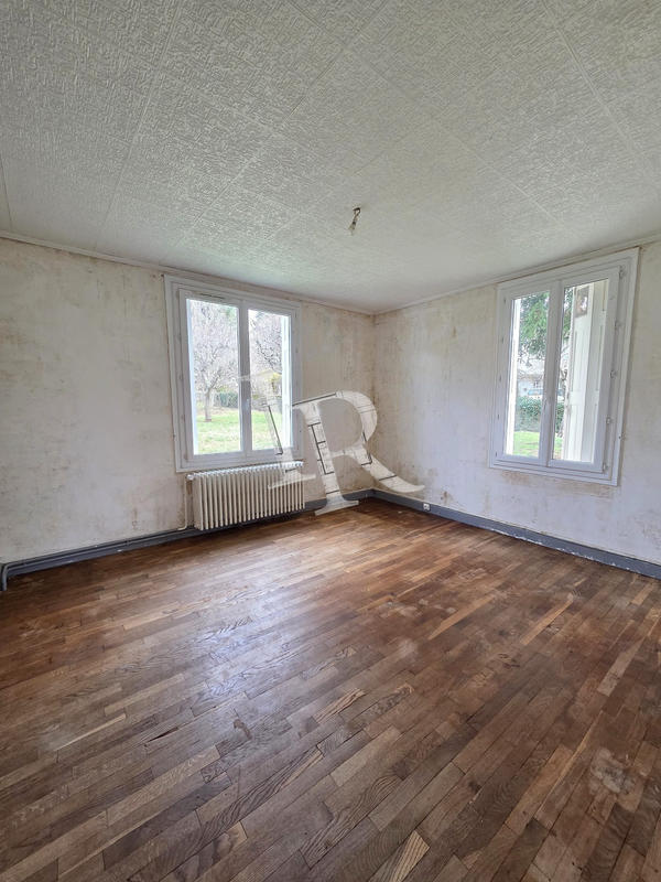 Maison - 97 m² - 5 pièces