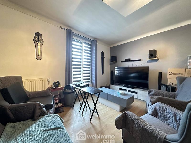 Maison - 218 m² - 13 pièces