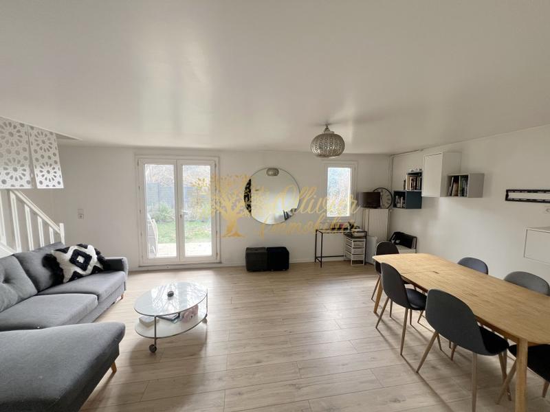 Pavillon - 90 m² - 5 pièces