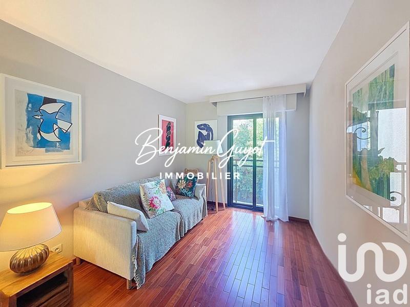 Appartement - 90 m² - 4 pièces