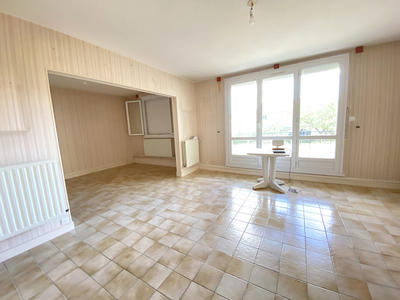 Appartement - 81 m² - 3 pièces