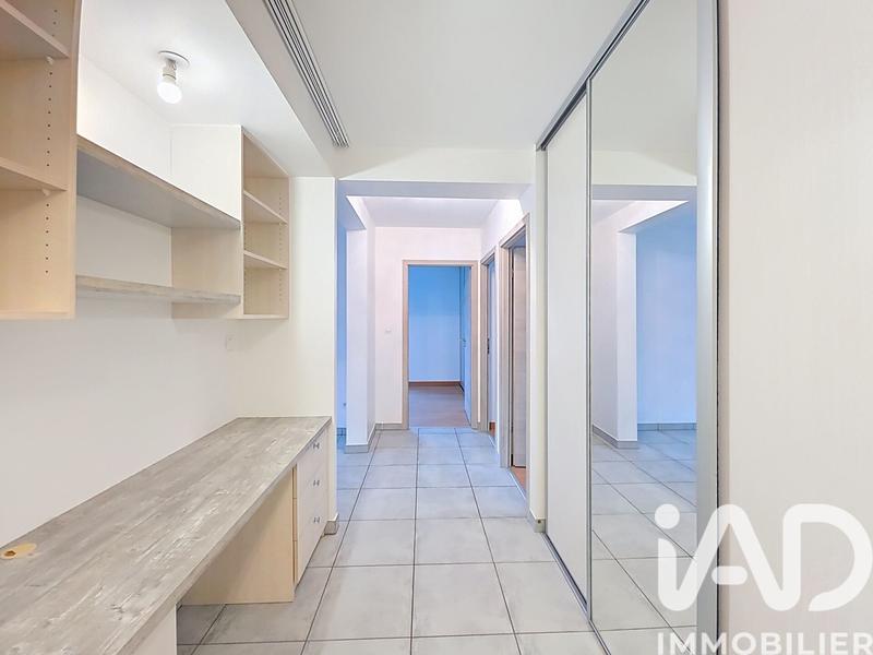 Appartement - 90 m² - 4 pièces