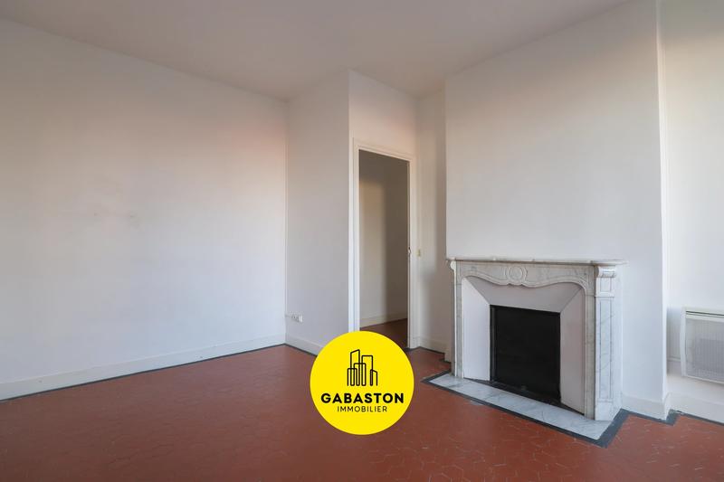 Appartement - 93 m² - 5 pièces