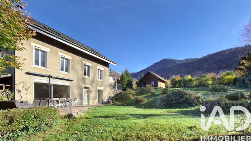 Maison - 168 m² - 6 pièces