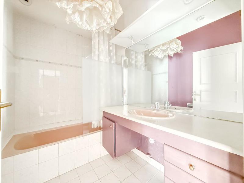 Appartement - 98 m² - 3 pièces