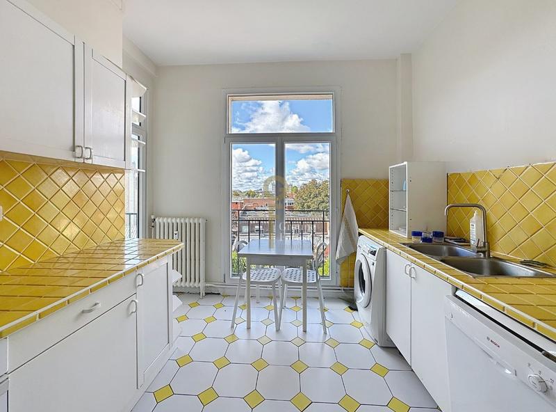 Appartement - 125 m² - 4 pièces