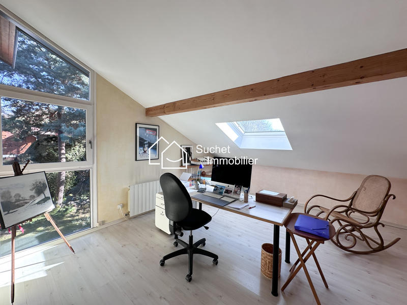 Maison - 200 m² - 9 pièces