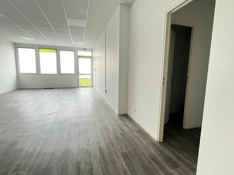Bureau - 72 m²