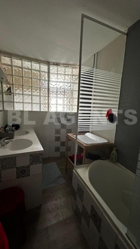 Appartement - 141 m² - 6 pièces